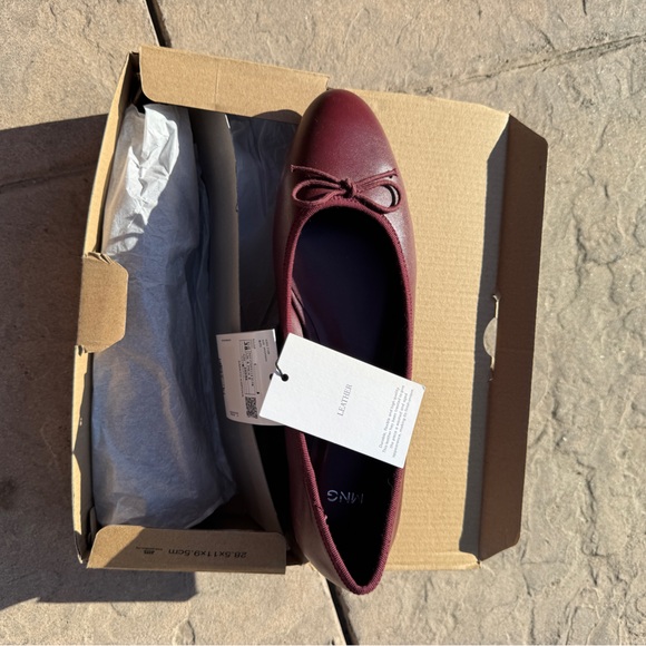 MANGO #MANGO BURGUNDY BALLET FLATS SIZE 38 NWT NEVER WORN ALMOND TOE - Picture 1 of 6